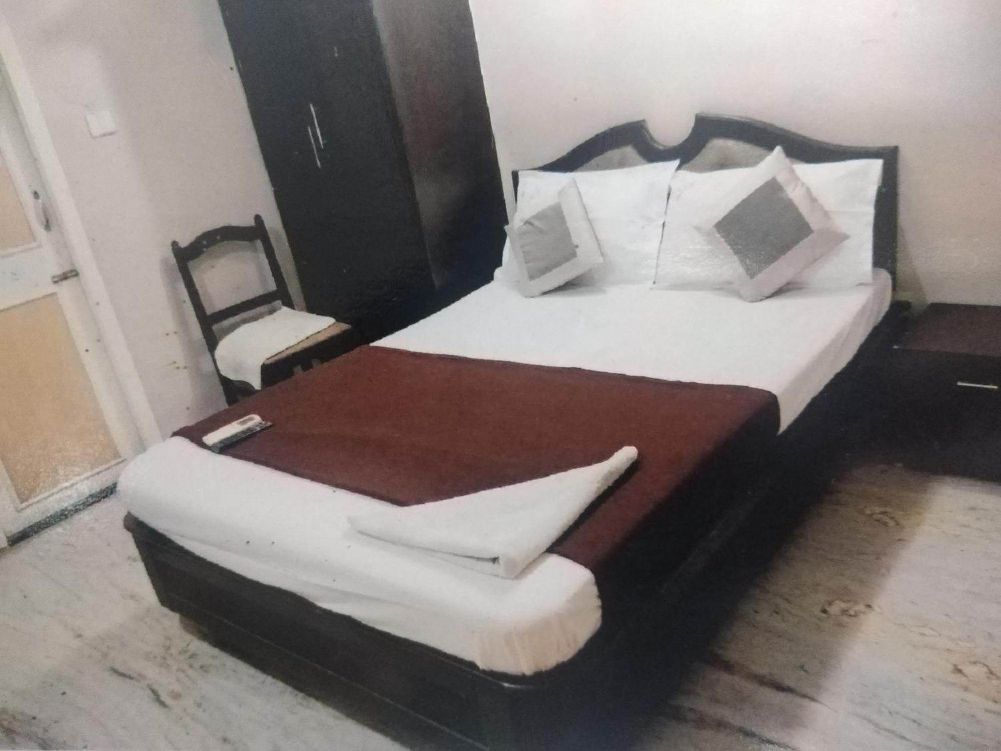 Hotel Grand Tower Madrás Habitación foto